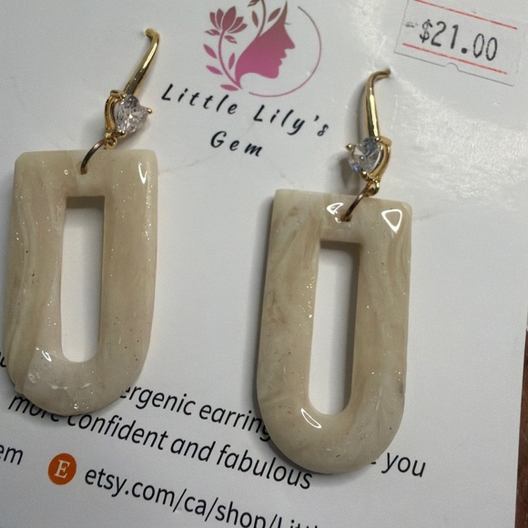 Handmade polymer clay Earrings - Picture 2 of 8
